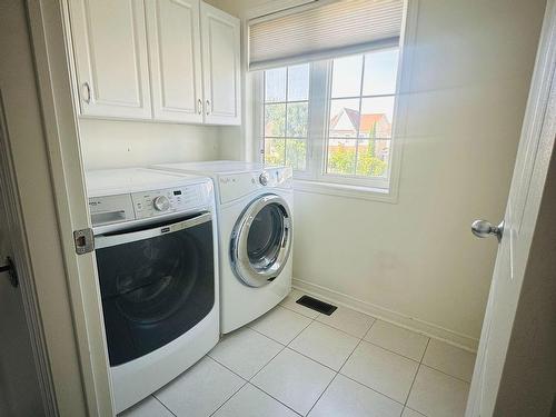 Main-1199 Meath Dr, Oshawa, ON - Indoor Photo Showing Laundry Room