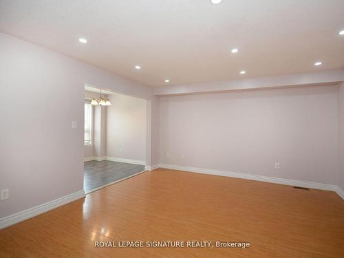 113-5260 Mcfarren Blvd, Mississauga, ON - Indoor Photo Showing Other Room