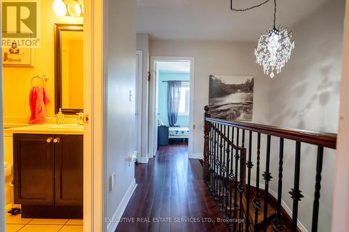 12 Heartview Road, Brampton (Sandringham-Wellington), ON - Indoor Photo Showing Other Room