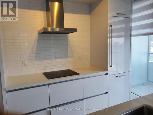 #1508 - 2221 Yonge Street, Toronto (Mount Pleasant West), ON - Indoor Photo Showing Kitchen