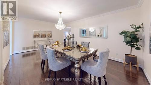 1 Fernwood Court, Richmond Hill, ON - Indoor Photo Showing Dining Room