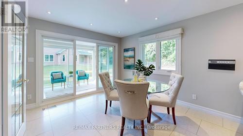 1 Fernwood Court, Richmond Hill, ON - Indoor Photo Showing Dining Room