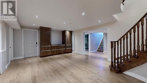 1 Fernwood Court, Richmond Hill, ON - Indoor Photo Showing Other Room