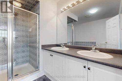 67 Irish Rose Drive, Markham, ON - Indoor Photo Showing Bathroom