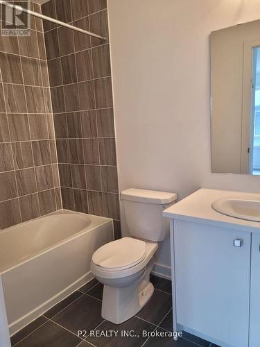 25 Magnolia Lane, Barrie (Innis-Shore), ON - Indoor Photo Showing Bathroom