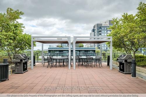 403-21 Clairtrell Rd, Toronto, ON - Outdoor