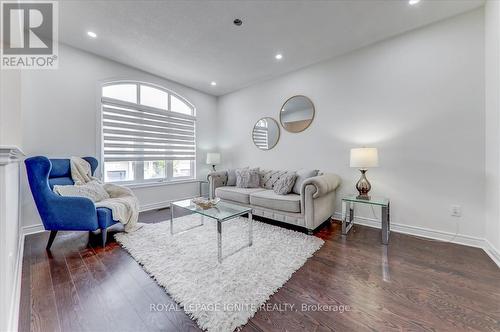 2616 Cerise Manor, Pickering, ON - Indoor Photo Showing Living Room