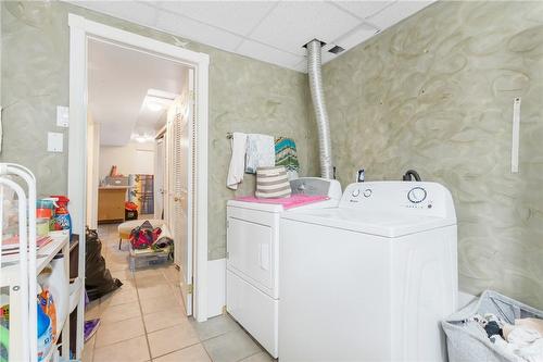 139 Whitney Avenue, Hamilton, ON - Indoor Photo Showing Laundry Room