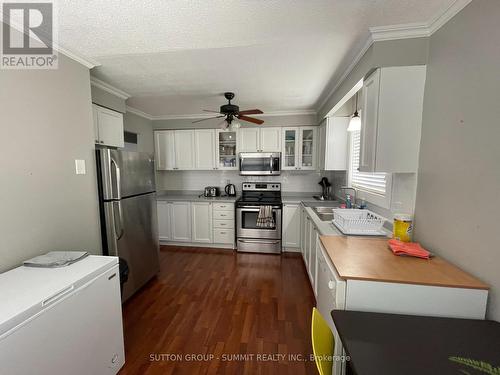 2 Bdrms - 86 Commerford Street, Thorold, ON - Indoor Photo Showing Kitchen