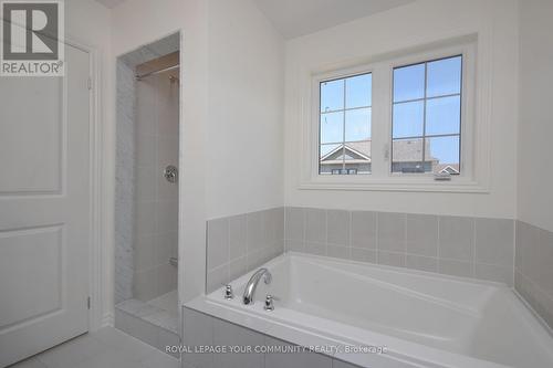 244 Mckenzie Drive, Clearview (Stayner), ON - Indoor Photo Showing Bathroom