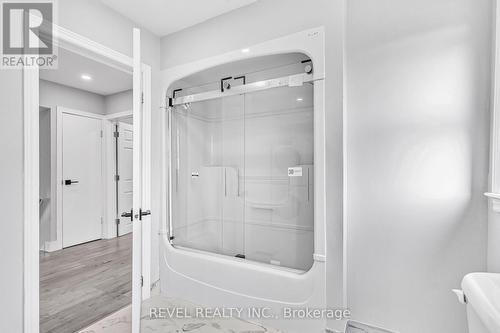 146 Craigroyston Road, Hamilton, ON - Indoor Photo Showing Bathroom