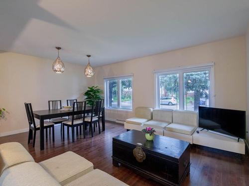 Salon - 7255 Rue Messier, Brossard, QC - Indoor Photo Showing Living Room