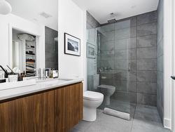 Ensuite bathroom - 