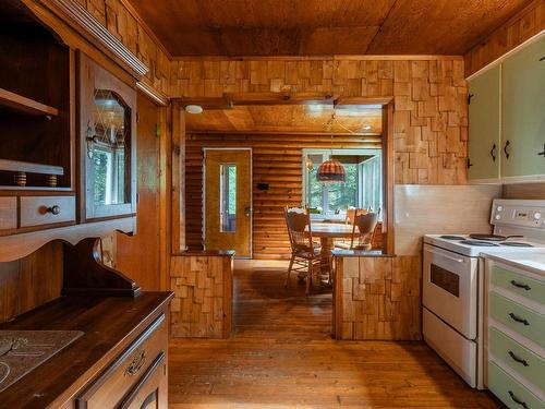 Overall view - 2237 Ch. Du Village, Saint-Adolphe-D'Howard, QC - Indoor Photo Showing Kitchen