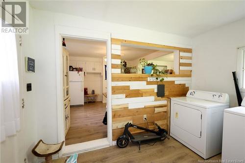 401 Gibson Street, Fredericton, NB - Indoor Photo Showing Laundry Room