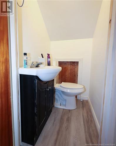 401 Gibson Street, Fredericton, NB - Indoor Photo Showing Bathroom