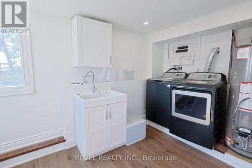 532 Ridgeway Road, Fort Erie, ON - Indoor Photo Showing Laundry Room