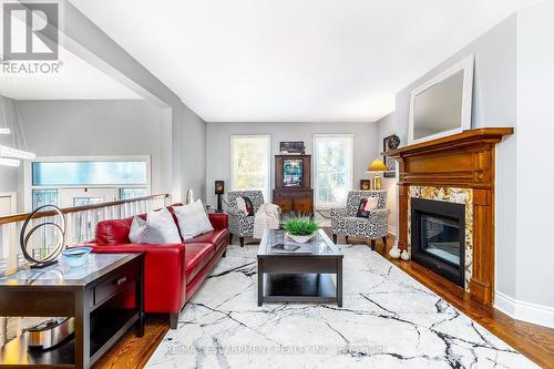 129 Parkview Drive, Hamilton (Parkview), ON - Indoor Photo Showing Living Room With Fireplace