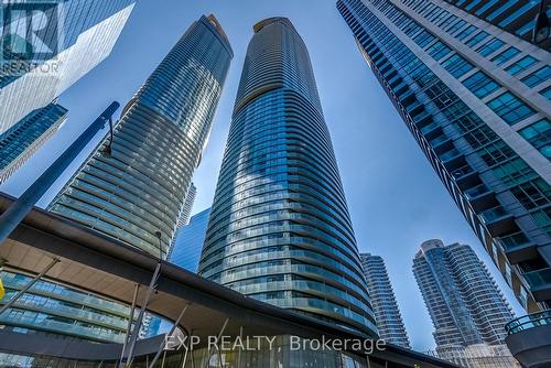 1406 - 12 York Street, Toronto (Waterfront Communities), ON - Outdoor With Facade