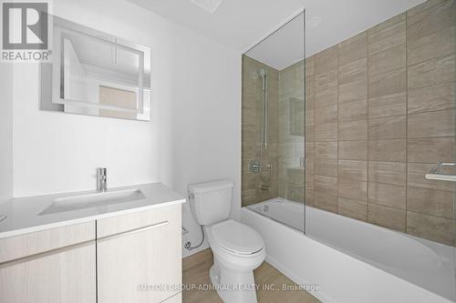 1706 - 8 Cumberland Street, Toronto, ON - Indoor Photo Showing Bathroom