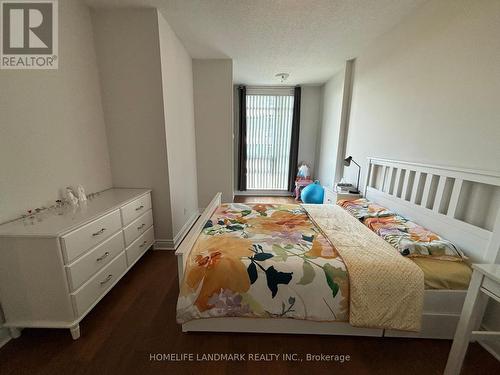 223 - 31 Olive Avenue, Toronto (Willowdale East), ON - Indoor Photo Showing Bedroom