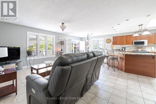 2210 Nevils Street, Innisfil, ON - Indoor