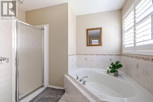 2210 Nevils Street, Innisfil, ON - Indoor Photo Showing Bathroom