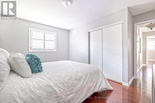 2210 Nevils Street, Innisfil (Alcona), ON - Indoor Photo Showing Bedroom