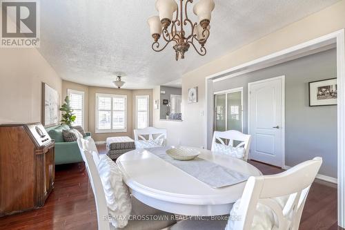 2210 Nevils Street, Innisfil (Alcona), ON - Indoor Photo Showing Dining Room