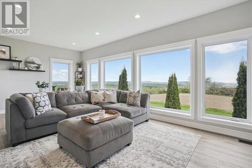 157335 7Th Line, Meaford (Municipality), ON - Indoor Photo Showing Living Room