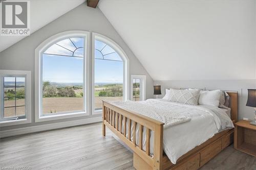 157335 7Th Line, Meaford (Municipality), ON - Indoor Photo Showing Bedroom