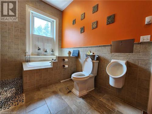 484 Carlisle Street, Saugeen Shores, ON - Indoor Photo Showing Bathroom