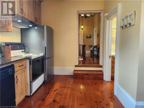 484 Carlisle Street, Saugeen Shores, ON - Indoor Photo Showing Kitchen