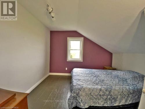 3585 Bruce Road 3, Saugeen Shores, ON - Indoor Photo Showing Bedroom