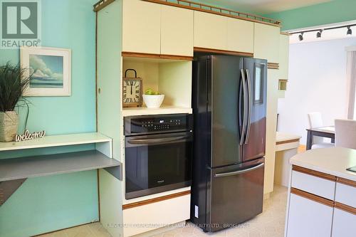 244 Alma Street, St. Thomas, ON - Indoor Photo Showing Kitchen