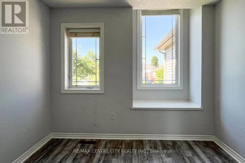 660 Oakcrossing Road, London, ON - Indoor Photo Showing Other Room