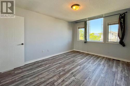 660 Oakcrossing Road, London, ON - Indoor Photo Showing Other Room