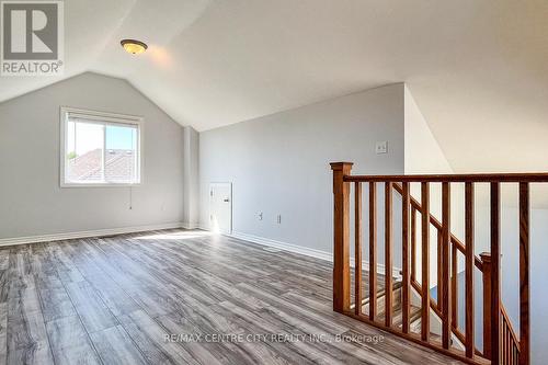 660 Oakcrossing Road, London, ON - Indoor Photo Showing Other Room