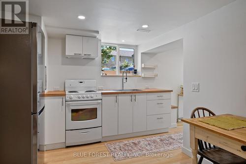 59 Euclid Avenue, London, ON - Indoor Photo Showing Kitchen