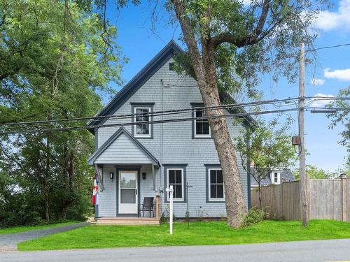 12 Kitchener Street, Stewiacke, NS 