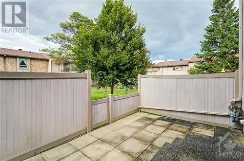 1985 Stonehenge Crescent, Ottawa, ON - Outdoor