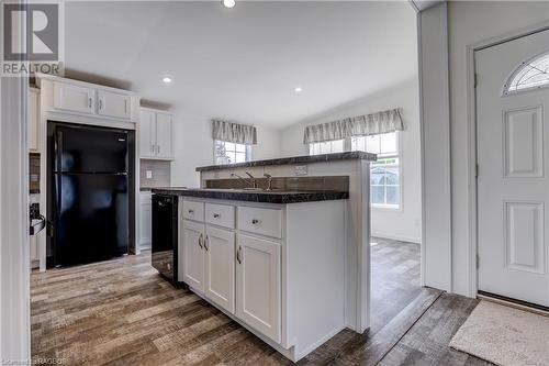 332 6Th Concession Unit# 62, Port Elgin, ON - Indoor Photo Showing Kitchen