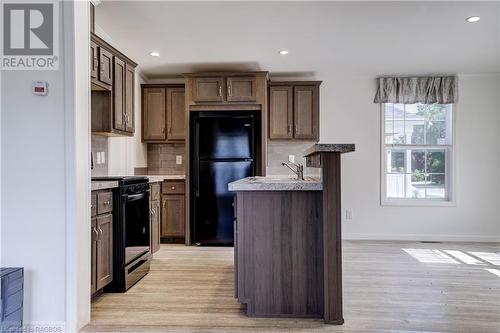 332 6Th Concession Unit# 61, Port Elgin, ON - Indoor Photo Showing Kitchen