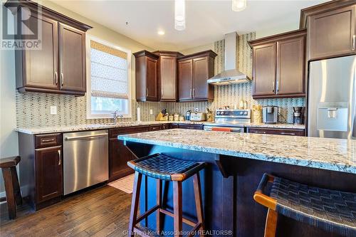 1199 Regency Crescent, Lakeshore, ON - Indoor Photo Showing Kitchen With Upgraded Kitchen