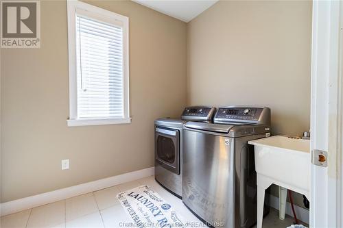 1199 Regency Crescent, Lakeshore, ON - Indoor Photo Showing Laundry Room