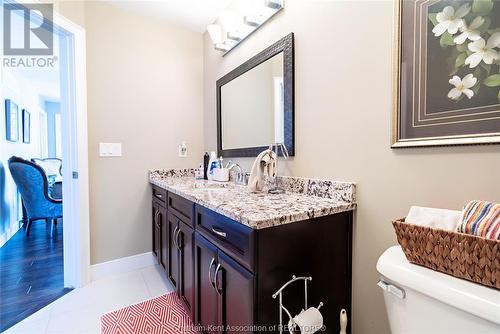 1199 Regency Crescent, Lakeshore, ON - Indoor Photo Showing Bathroom