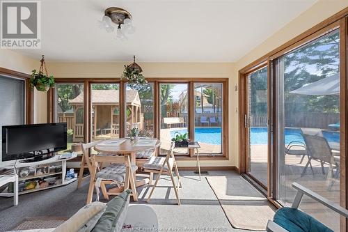 1537 Rosati, Lasalle, ON - Indoor Photo Showing Dining Room