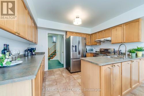 6379 Newcombe Drive, Mississauga (East Credit), ON - Indoor Photo Showing Kitchen With Double Sink