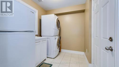 2018 Lushes Avenue, Mississauga, ON - Indoor Photo Showing Laundry Room