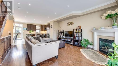 2018 Lushes Avenue, Mississauga (Clarkson), ON - Indoor Photo Showing Living Room With Fireplace